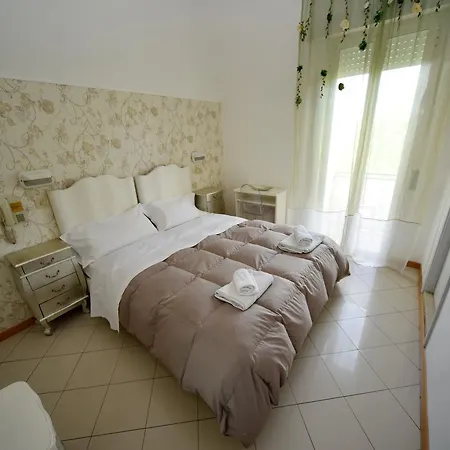 Hotel Marika Rimini Exterior photo