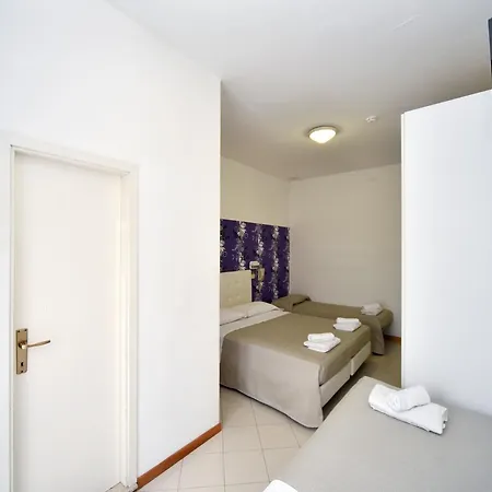 Hotel Marika Rimini Exterior photo